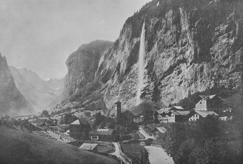 Lauterbrunnen, Cascade du Staubbach (s/hvitt-bilde) av Swiss Photographer