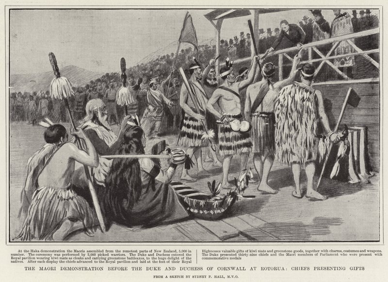 Maori-demonstrasjonen foran hertugen og hertuginnen av Cornwall i Rotorua, høvdinger som overrakte gaver av Sydney Prior Hall