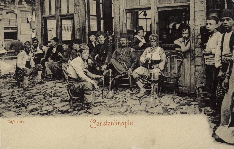 Tyrkisk kaffehus, Konstantinopel, 1898 av Turkish Photographer