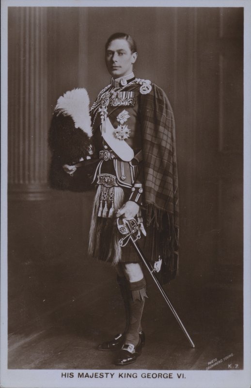 Hans majestet kong George VI (s/hvitt bilde) av William Drummond Young