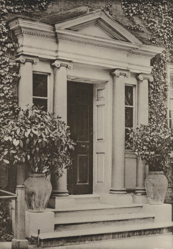 Doorway, East Pallant, Chichester (s/hv-bilde) av William Galsworthy Davie