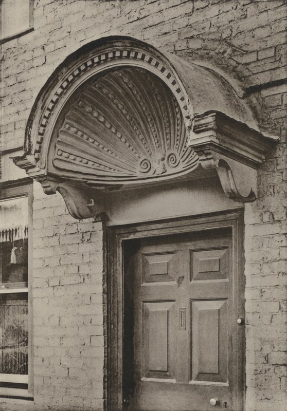 Doorway, Ledbury, Herefordshire (s/hvitt bilde) av William Galsworthy Davie
