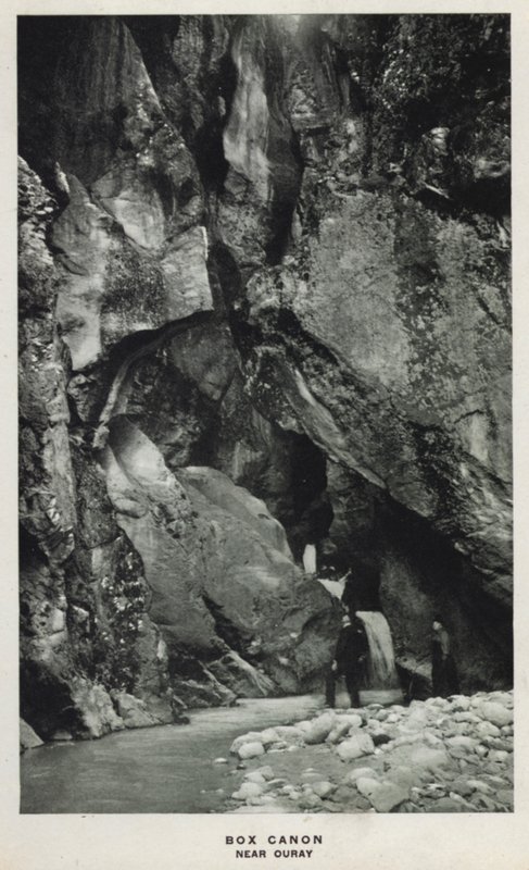 Canyons of Colorado: Box Canon, Near Ouray (s/hvitt-bilde) av William Henry Jackson
