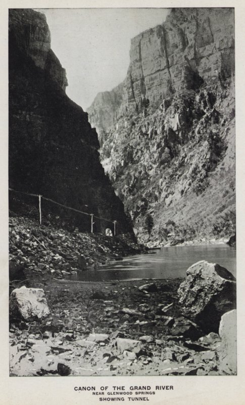 Canyons of Colorado: Canon of the Grand River, nær Glenwood Springs, viser tunnel (s/hv-bilde) av William Henry Jackson