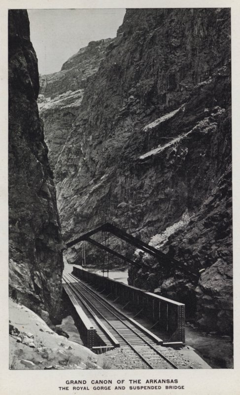 Canyons of Colorado: Grand Canon of the Arkansas, The Royal Gorge og Suspended Bridge (s/hv-bilde) av William Henry Jackson