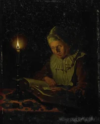 Gammel kvinne som leser