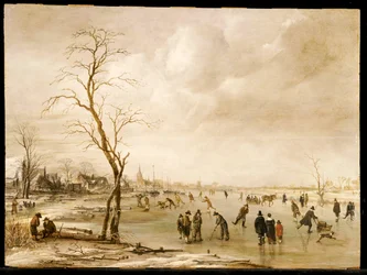 Et vinterlandskap med byfolk som går på skøyter og spiller Kolf på en frossen elv, en by utenfor