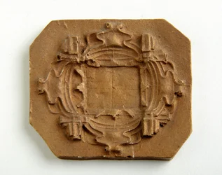 Maquette for en åttekantet plakett (forgylt gips)
