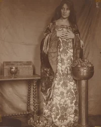 Portrett av Alice Dieudonne Chase, ca. 1906.
