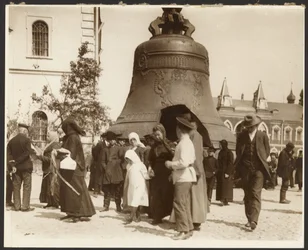 [Fotografier fra studieturen til Russland brukt til maleriet «Avskaffelsen av livegenskap i Russland» (1914), fra «Slavernes epos, Moskva»]