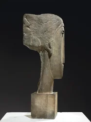 Hode, ca. 1910-12 (kalkstein)