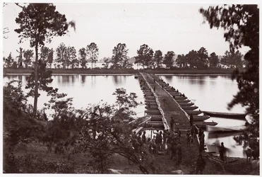 Building Quarters at Fort Brady, ca. 1865 (albumin-sølvtrykk fra glassnegativ)