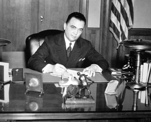 J. Edgar Hoover (1895-1972) 1935 (s/hvitt-bilde)