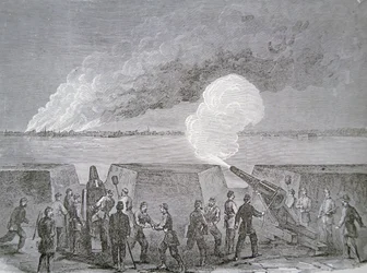 Beleiring av Charleston, byen som brenner under bombardement, 3. januar 1864, fra Harper's Weekly (gravering)