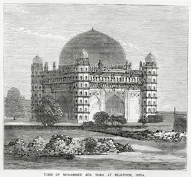 Gol Gumbaz, graven til Mohammed Adil Shah II, bygget i 1659