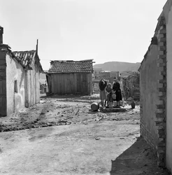 CROTONE - VED FONTENEN