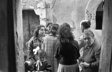 CROTONE - KORRESPONDENTEN LYTTER