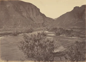 Tavle 37. Wilhelminapasset, fra øst, 1869 (foto)