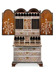 Bureau-kabinett, Vizagapatam, ca. 1720-30 (elfenben, teak, ibenholt og skilpaddeskall)