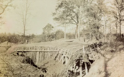 Fotografi fra et personlig album av en infanteriløytnant under de første månedene av første verdenskrig (1. Iere