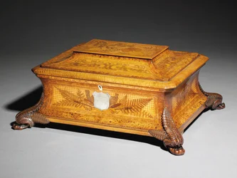 Stor presentasjonsskrin av intarsia, ca. 1885
