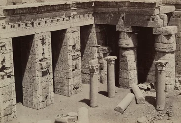 Medinet Habu: Koptisk kirke i sentrum av Ramses III-tempelet