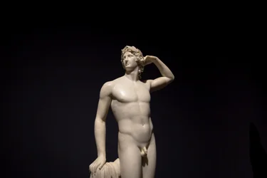 MILAN, ITALIA - juni 2020: den antikke skulpturen Apollo galer seg selv - 1782 - Ant..., 2019 (bilde)
