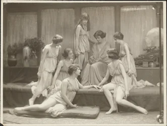 [Isadora Duncan og gruppen]