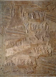 Art Mesopotamia (Assyria): gårdsplassen til palasset til kongen av Assyria Sargon II (721 - 705 f.Kr.) transport av sedertre fra Libanon. Paris, Musée du Louvre