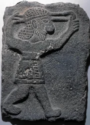 Figur som skyter en slynge, Tel Halaf