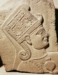 Relieff som viser hodet til en ung prins, fra Carchemish, Tyrkia, nyhetittisk, 10.-8. århundre f.Kr.
