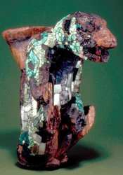 Fragment av Winged Serpent (mosaikk og tre)