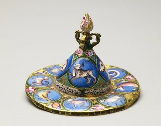 Skål med lokk, tallerken og skje med astrologisk dekorasjon, tidlig 1800-tall