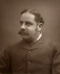 Alfred E Watson , britisk teaterkritiker, 1886