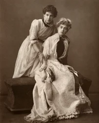 De britiske skuespillerinnene Eweretta Lawrence og Grace Otway i On Change, 1886