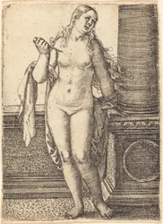 Lucretia står ved en søyle