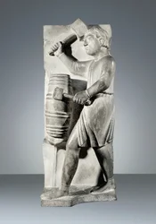 August, statue fra Cycle of Months, Baptistery of Parma