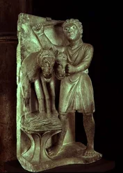 Tresking av hvete: juli fra en statuær kalender for månedenes arbeid, ca. 1200 (stein)