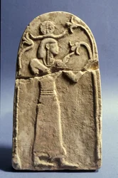 Stele som viser en guddom som tilber Livets tre, kanaaneisk periode (1500-1200 f.Kr.)