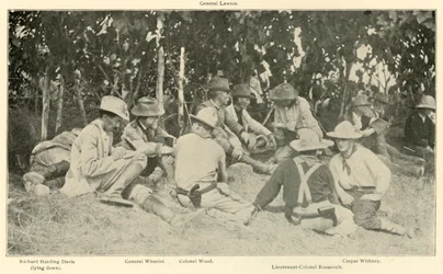 Konferanse etter Rough Riders Battle, spansk-amerikansk krig, juni 1898, 1899.