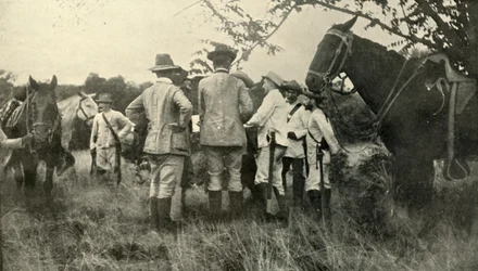 General Lawton lærer av cubanske offiserer...30. juni, spansk-amerikansk krig, 1898, 1899.