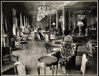 Lounge på Hotel Knickerbocker, 1906 (sølv gelatintrykk)
