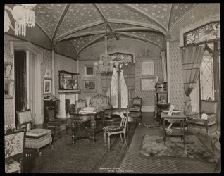 Salongen til Helen Gould-godset (avdøde Jay Gould-residens) i Tarrytown, New York, 1893-94 (sølvgelatintrykk)