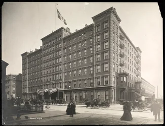 Windsor Hotel på 5th Avenue fra 46th til 47th Streets, New York, 1898 (sølv gelatintrykk)