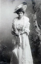 Dronning av Spania, Ena av Battenberg, ca. 1910 (s/hvitt-bilde)