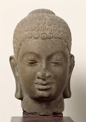 Buddhas hode, fra Vat Romlok, Angkot Borei, 600-700-tallet (sandstein)