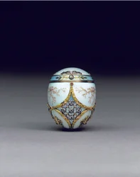 Sjelden juvelbesatt tofarget eggbonnière, 1896-1908