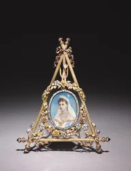 Trekantet ramme med portrett av tsarina Alexandra Feodorovna, 1896-1908