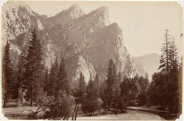 The Three Brothers, 4480 fot, Yosemite Valley