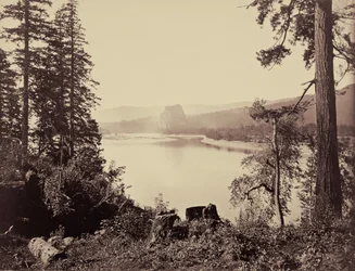 Castle Rock, Columbia River